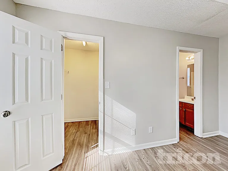 9408 Northwoods Forest Dr — Photo 9
