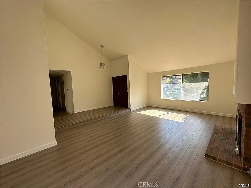 4 bed, 1780 sqft, $4,500 — Photo 3