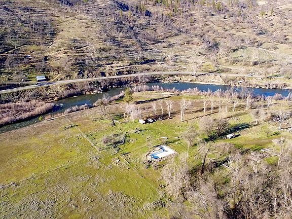 3rd image of 19625 Klamath River Rd