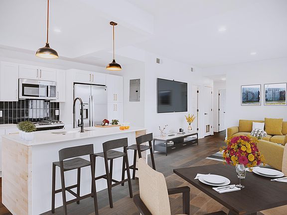 5th image of 632 Prentis St #5