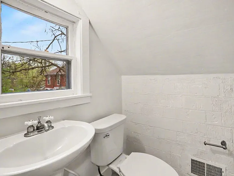 120 Depot St — Photo 17