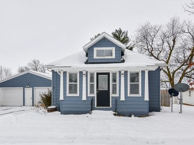 404 5th St SW, State Center, IA, 50247