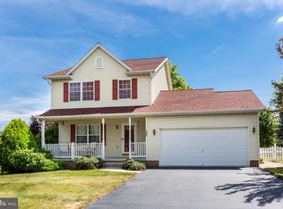 1665 Taylor Dr, Hanover, PA 17331