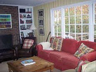 3rd image of 3896 Parkcrest Dr NE