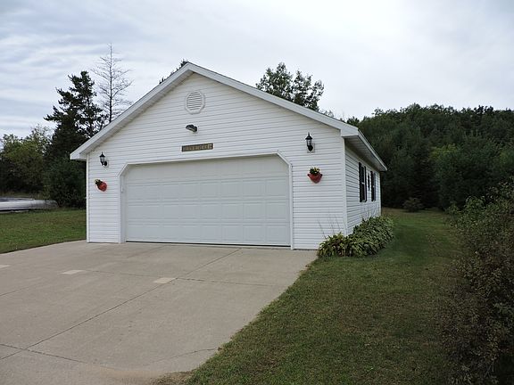 5th image of E597 Berkshire Ln