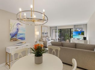 1001 Benjamin Franklin Dr UNIT 212, Sarasota, FL 34236