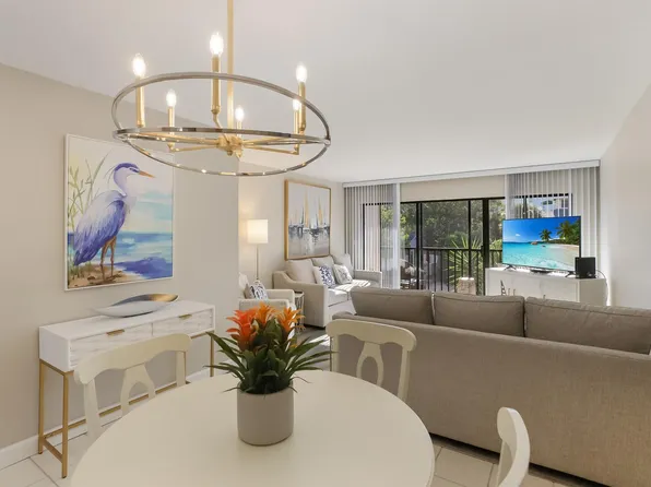 1001 Benjamin Franklin Dr, Sarasota, FL