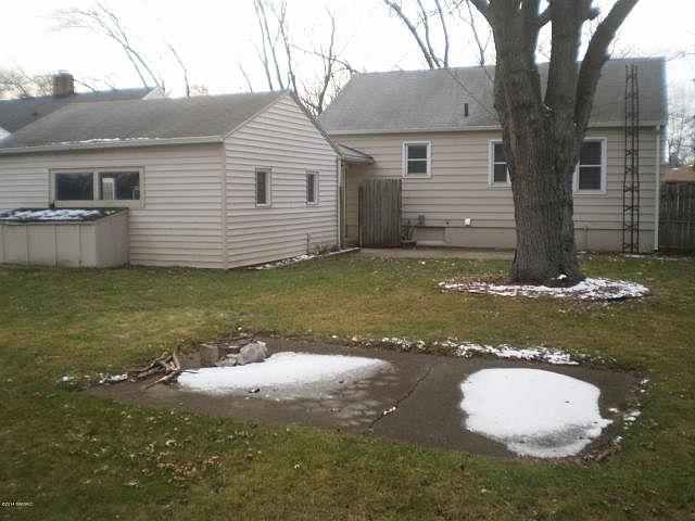 2nd image of 1309 Grant Ave