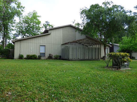 4th image of 217 Loring Court