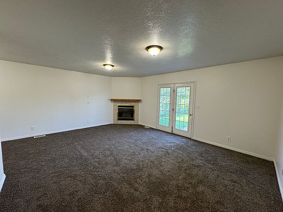 3rd image of 3489 Obryant St