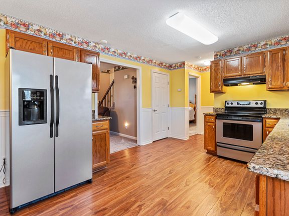 4th image of 2430 Ashwood Dr SE