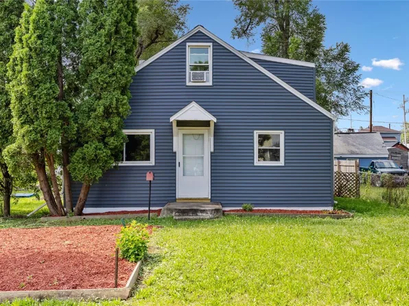 1137 15th Ave SW, Cedar Rapids, IA 52404