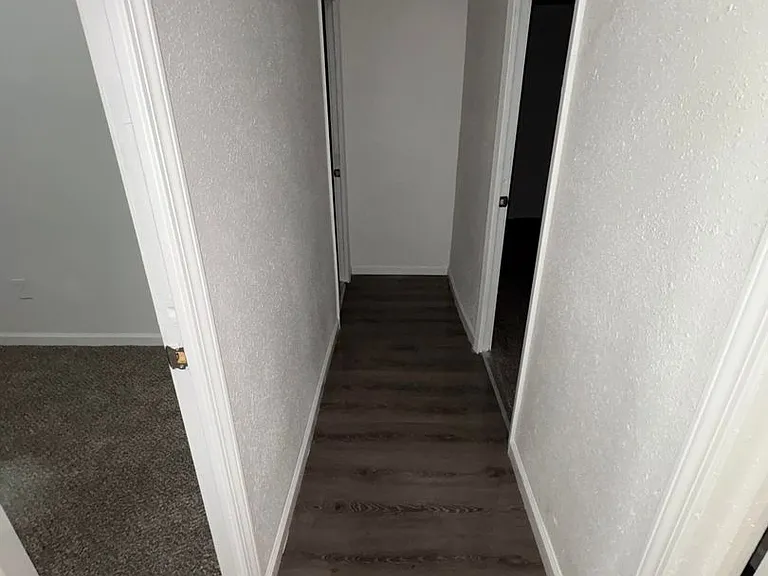 11 Westwood Dr — Photo 7