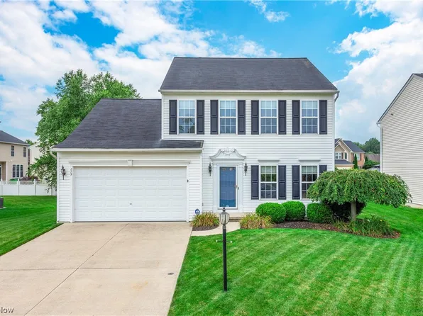 279 Sandstone Ridge Way, Berea, OH 44017