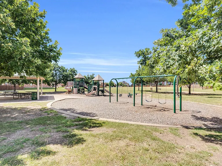 1001 Twisting Ridge Ter — Photo 25