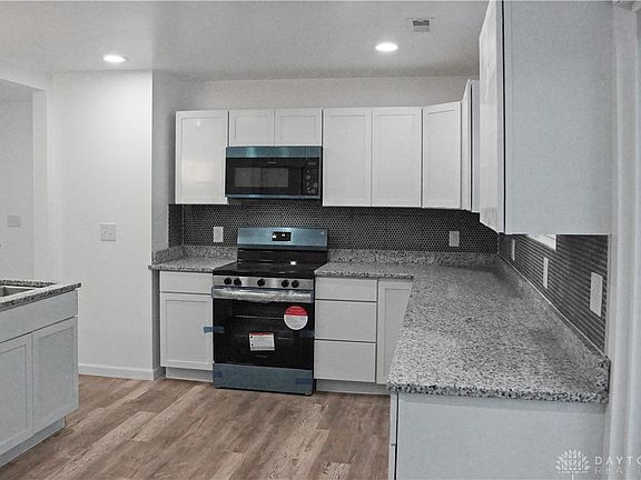 5th image of 6352 Mantz Ave