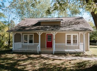 2084 Book Dr, Henderson, KY 42420