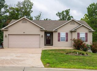 219 Conrad Cir, Warrenton, MO 63383