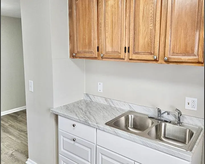 52 Jackson Street — Photo 2