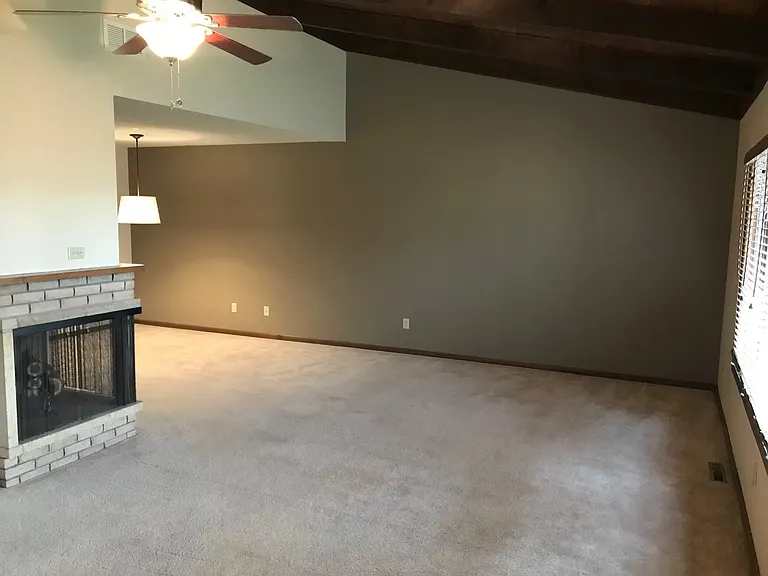 408 Holly Ln — Photo 26