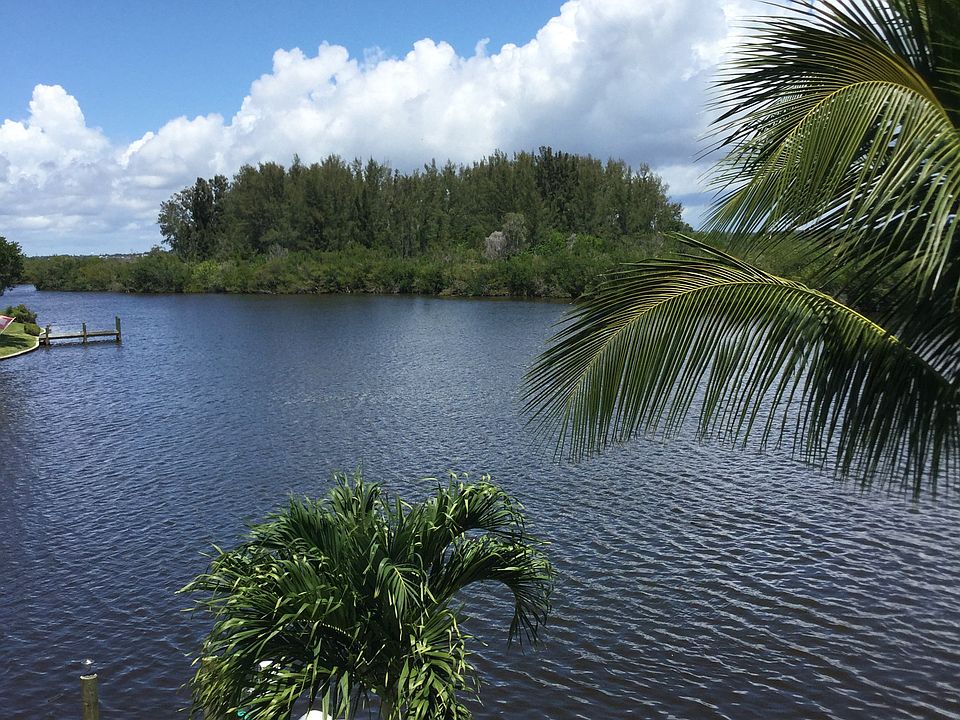 18 Azalea Dr Cocoa Beach