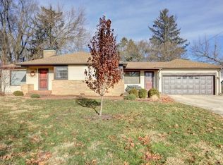 1312 Grandview Dr, Champaign, IL