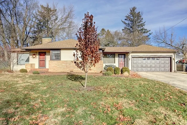 1312 Grandview Dr photo 1