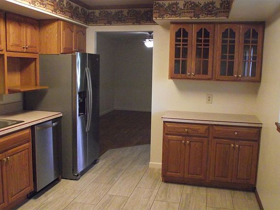 2nd image of 22098 Farmwood Dr