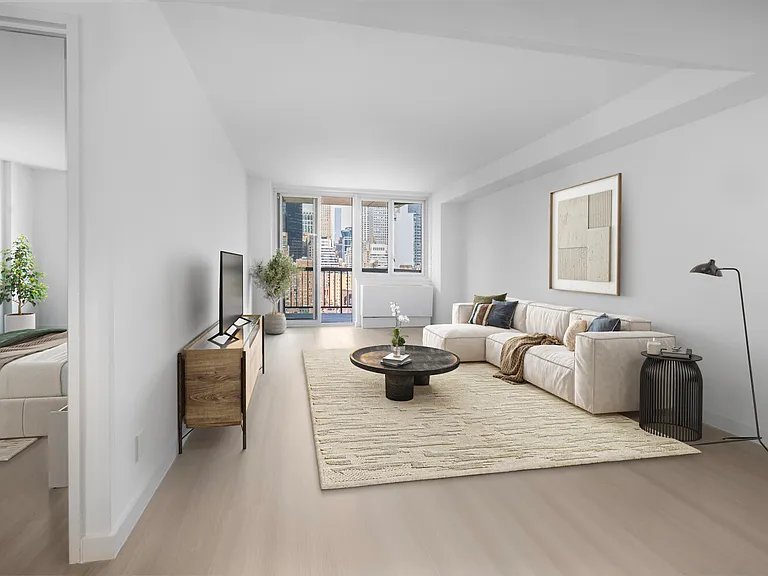 115 E 34th St #1811 — Photo 1