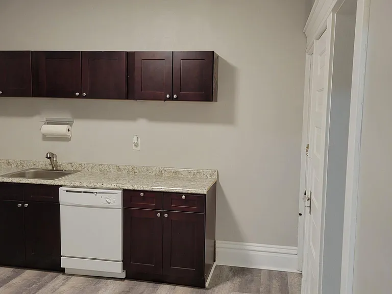 1039 E Pershing St #2 — Photo 8