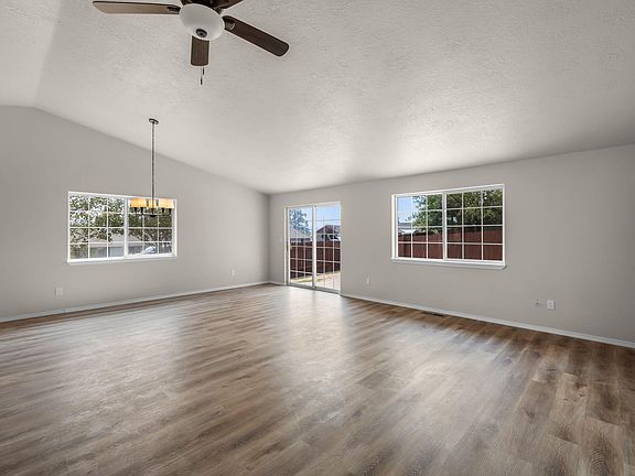 5th image of 629 SW Deer Ridge Ct