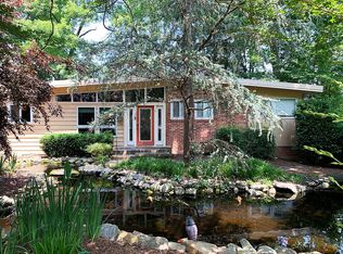 3320 Grass Hill Ter, Falls Church, VA 22044