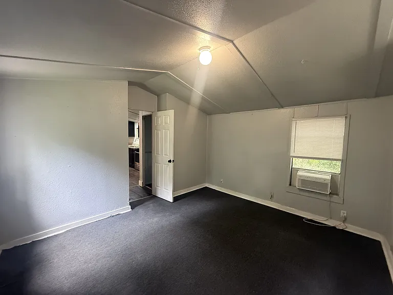 412 North St — Photo 7