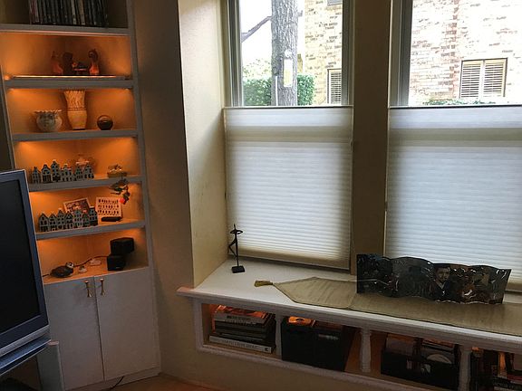 5th image of 1491 Bering Dr #131