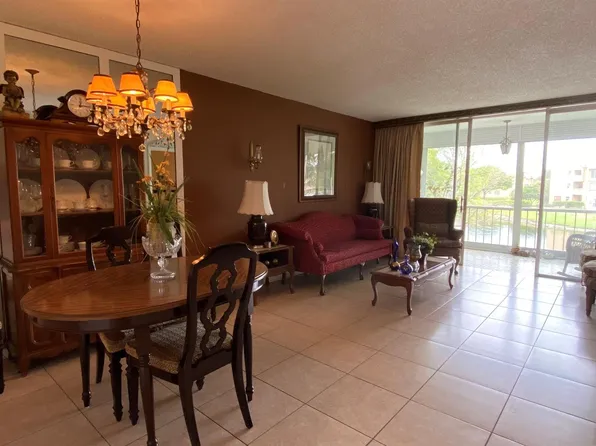 6051 NW 61st Avenue #211, Tamarac, FL 33319