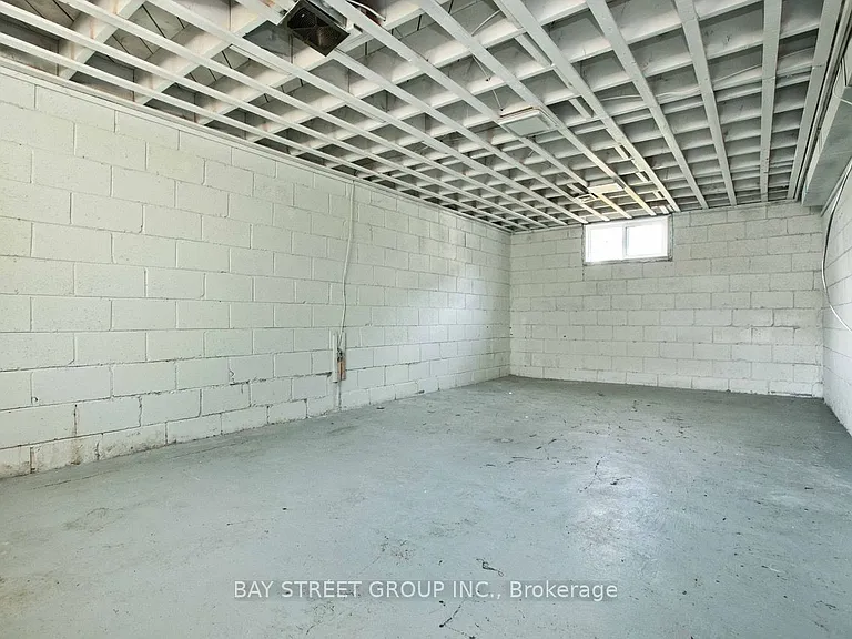 67 Elvaston Dr — Photo 22