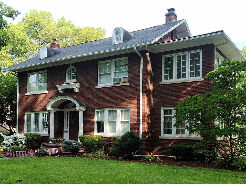 1st image of 229 Alta Vista Ave