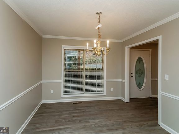 5th image of 30 Mountain Trail Ct