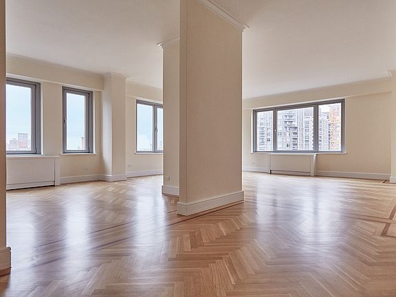 3rd image of 200 E 62nd St APT 25A