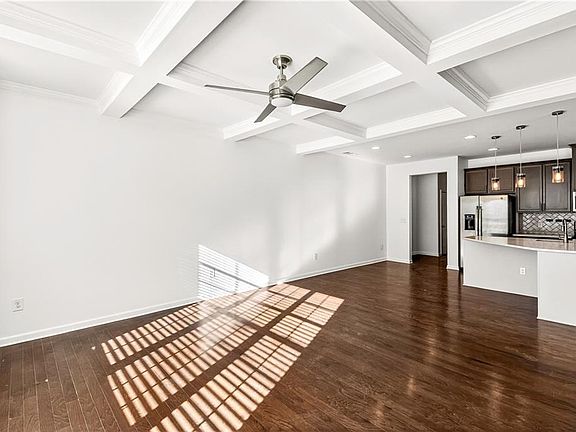 5th image of 7789 Rutgers Cir