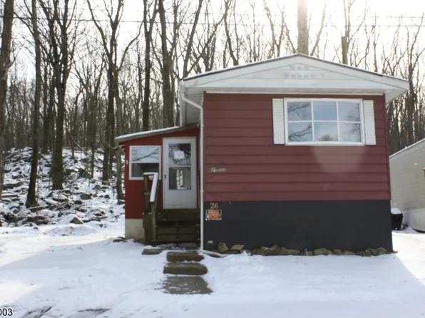 26 Hillside Village, Mansfield Twp., NJ 07863