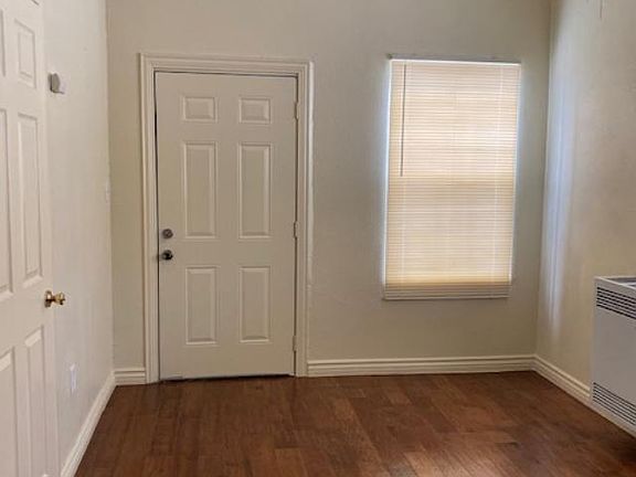2nd image of 10431 Crenshaw Blvd