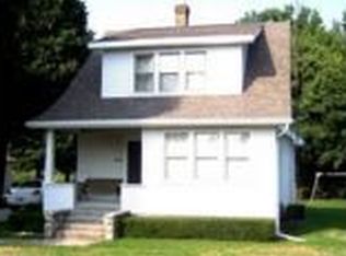 904 Columbus Ave, Fostoria, OH 44830