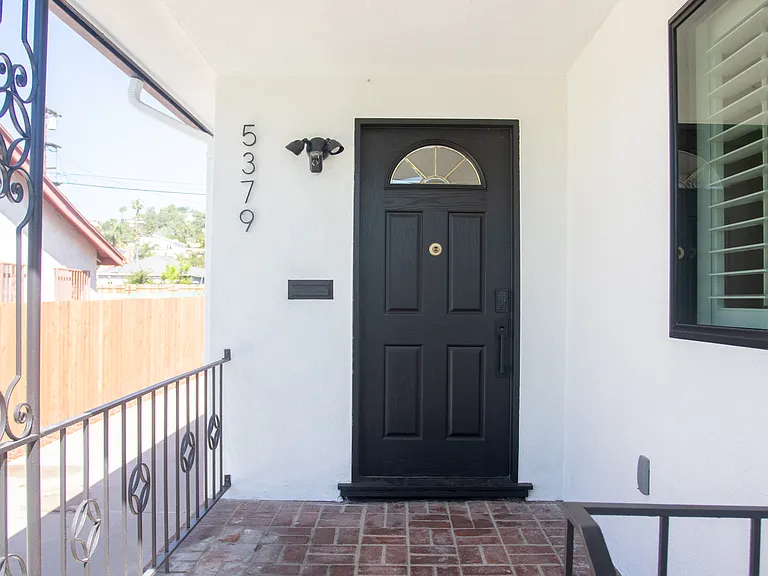 5379 Somerset St — Photo 3