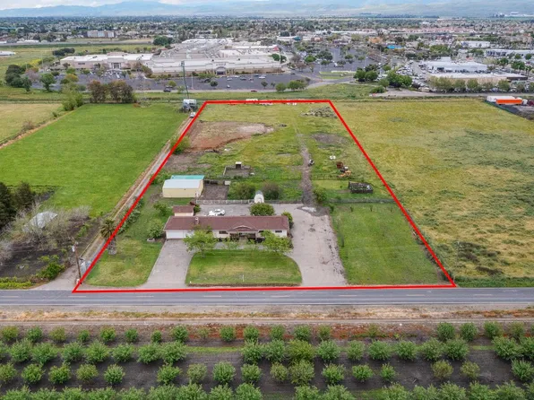 12400 W Larch Rd, Tracy, CA 95304