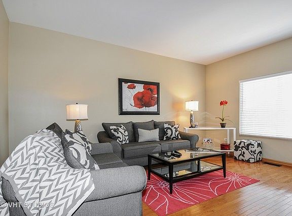2nd image of 130 Enclave Cir Unit C