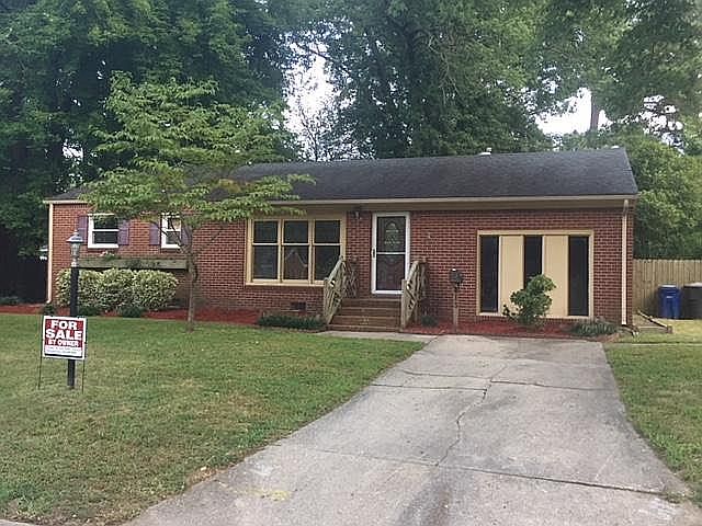 1st image of 13 Teakwood Dr