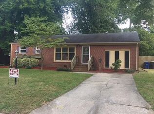13 Teakwood Dr, Newport News, VA 23601