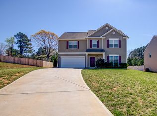 2041 Roscommon Dr, Clover, SC 29710