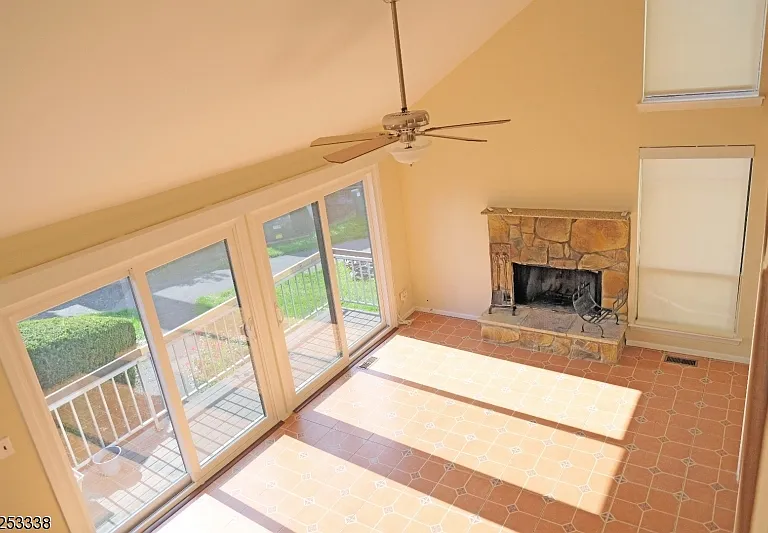 51 Taurus Dr #2D — Photo 5